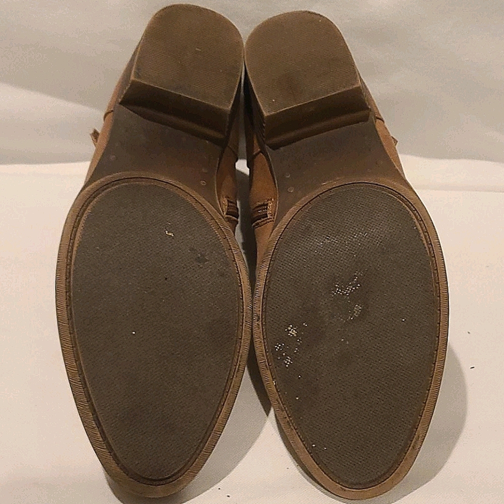 Like New -- Booties - Picture 6 of 6